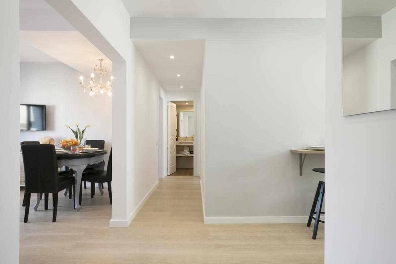 Apartment Leonor Barcellona Esterno foto
