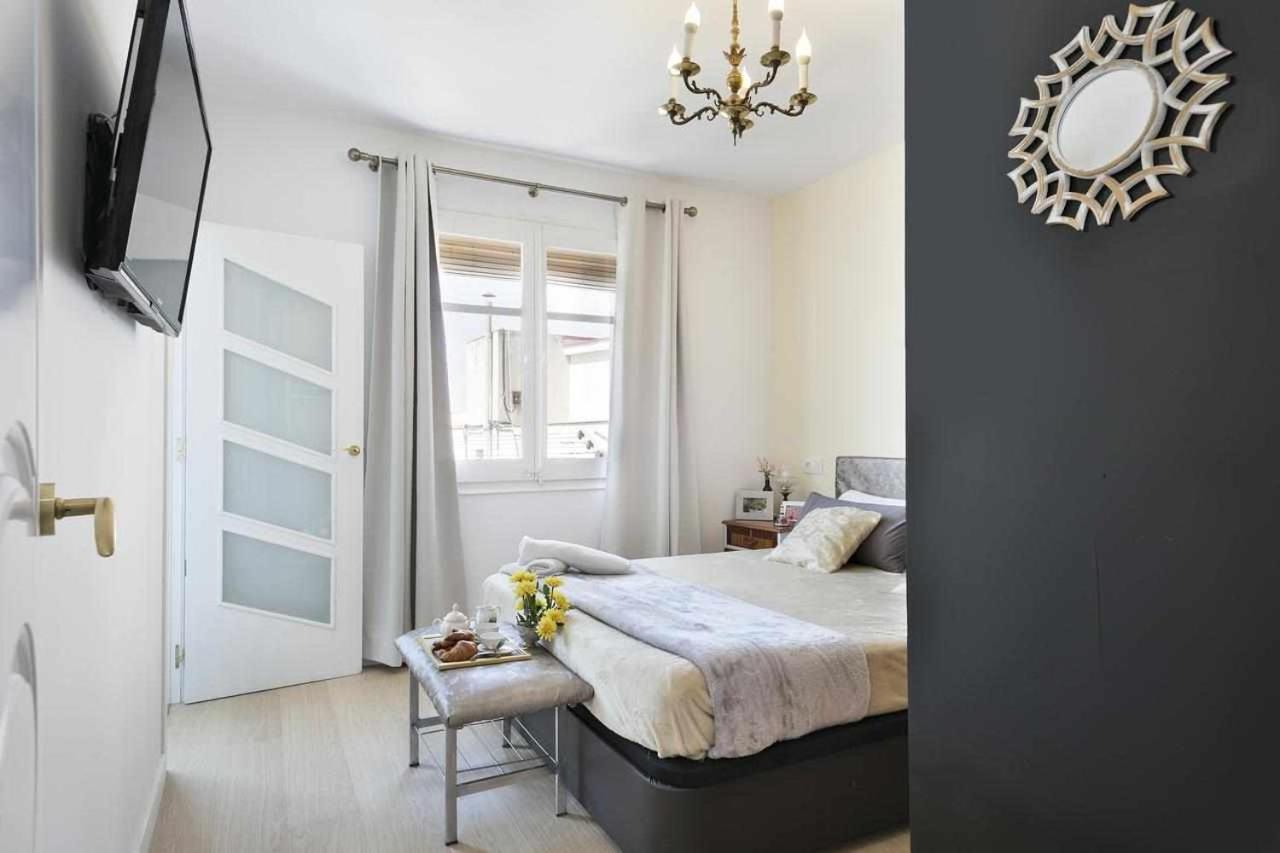 Apartment Leonor Barcellona Esterno foto