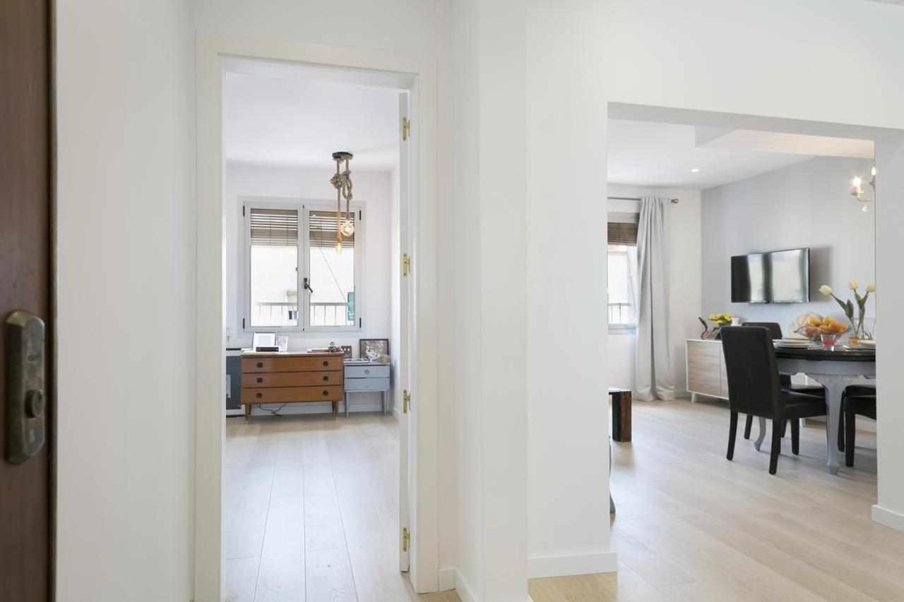 Apartment Leonor Barcellona Esterno foto